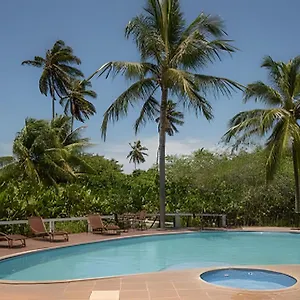 Em Frente A De Taperapuan; Piscina; 1 Quarto; Wifi 300 Mbs; Estacionamento Gratuito 1 Veiculo , Porto Seguro Brasil